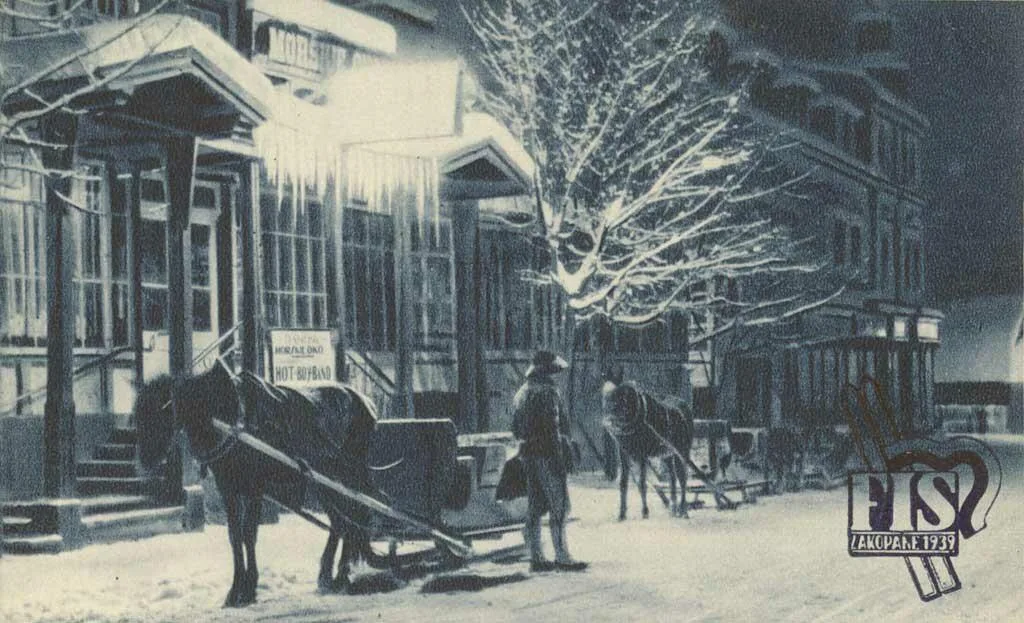 Ulica Krupówki nocą - zima FIS 1939 r. (fot. arch. Muzeum Tatrzańskiego)