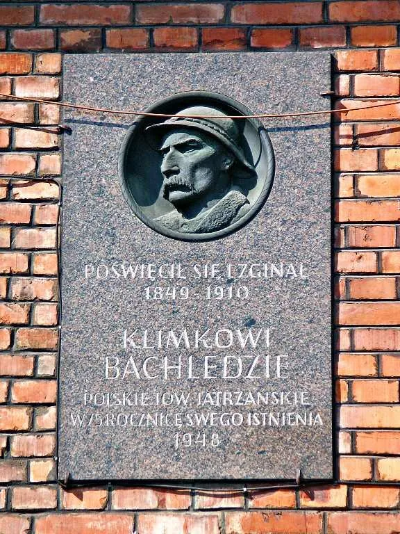 Tablica poświęcona Klimkowi Bachledzie (fot. Andrzej Samardak)