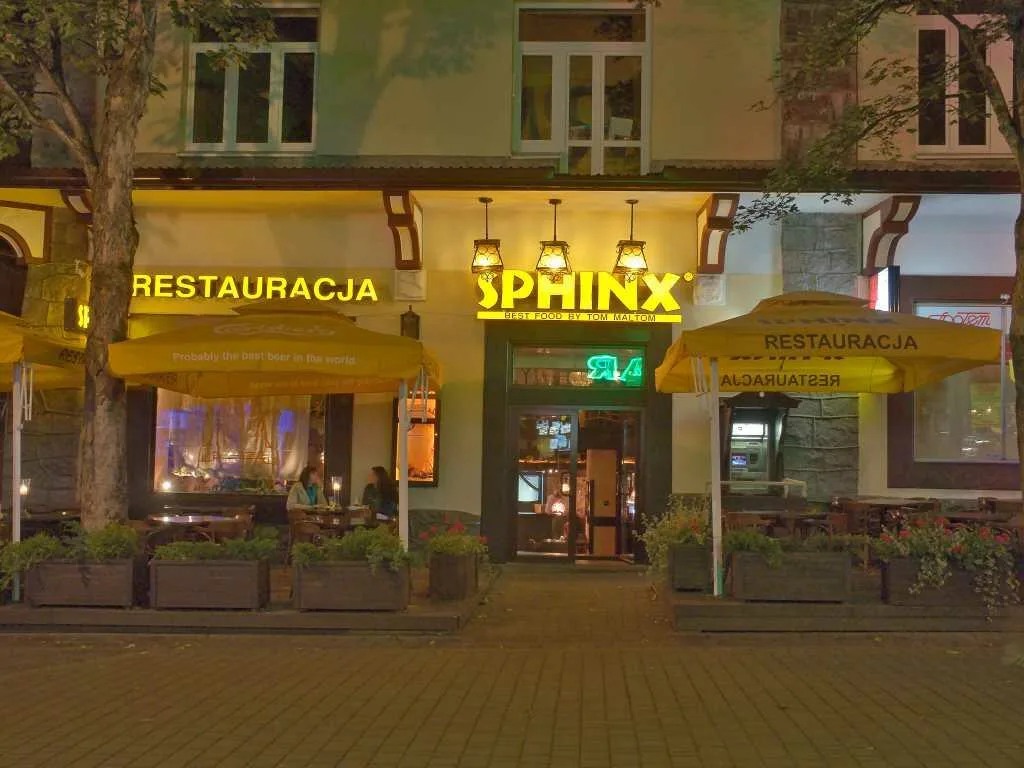 Restauracja "Sphinx" w "Bazarze Polskim" (fot. Andrzej Samardak)