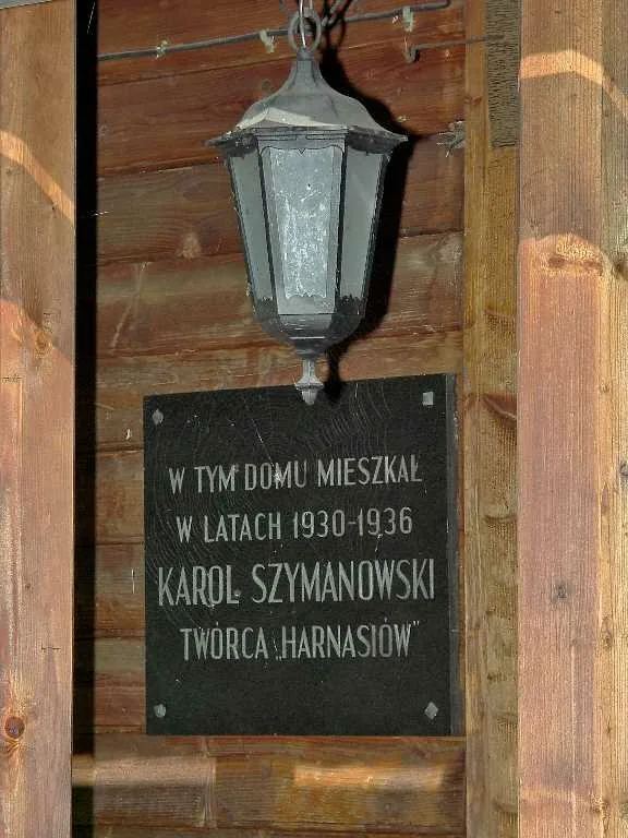 "Atma" - tablica pamiątkowa (fot. Andrzej Samardak)