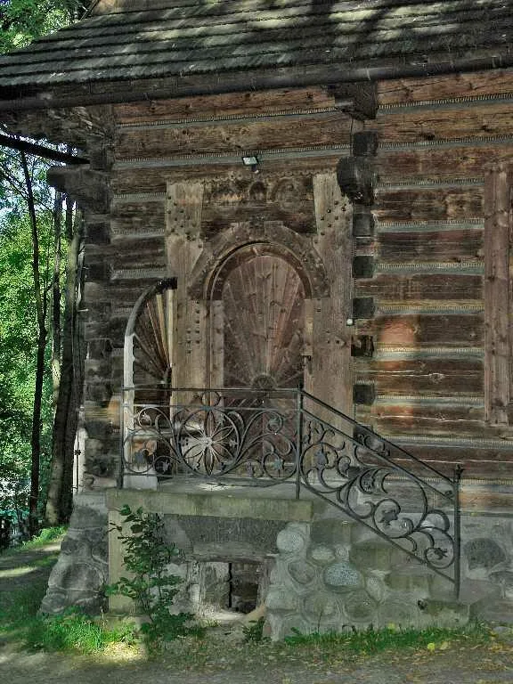Willa "Koliba", boczne wejście (fot. Andrzej Samardak)