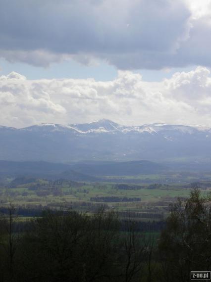 Widok z Gór Kaczawskich na Śnieżkę II