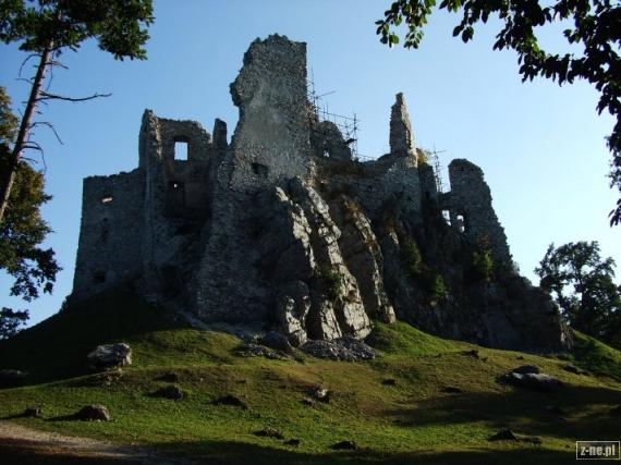 Skalka hrad Hrusov S