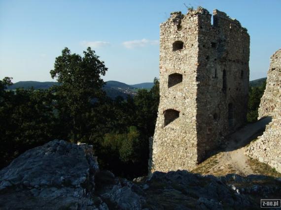 Skalka hrad Hrusov Z
